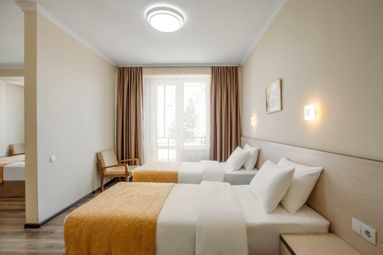 Tbilotel ティビリシ エクステリア 写真